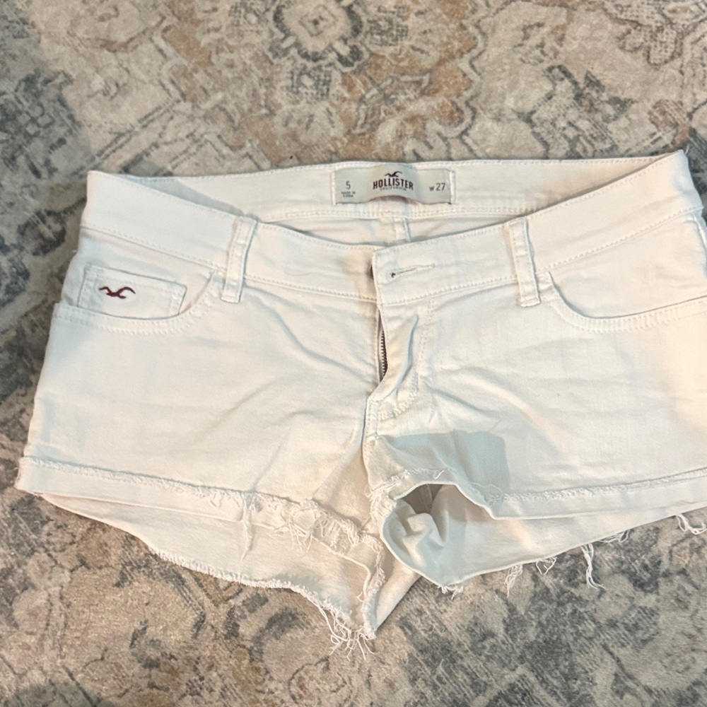 Hollister Women's Cream Jean Shorts